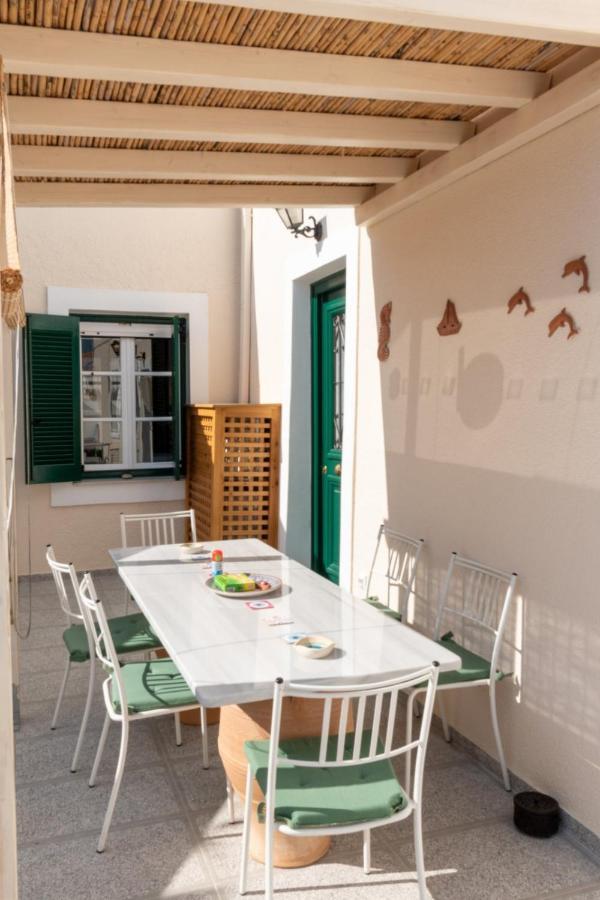 La Belle Helene Guest House Spetses Town Exterior photo